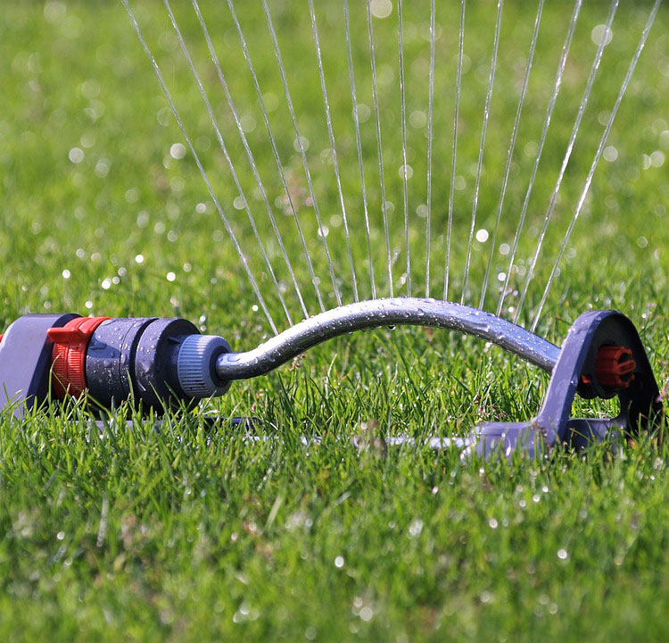 How Long to Water Lawn with Oscillating Sprinkler