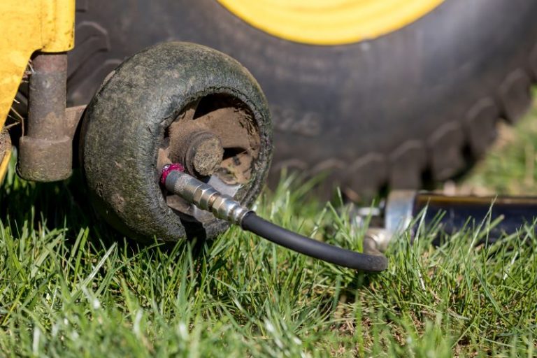 The Best Grease for Lawn Mower Wheels